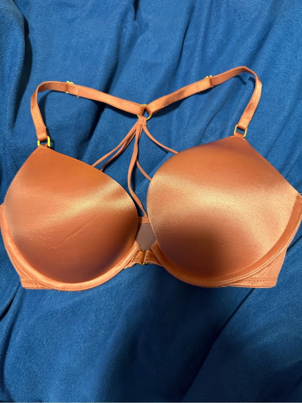 Victoria’s Secret Smooth Bombshell Strappy T-Shirt Bra in Pink